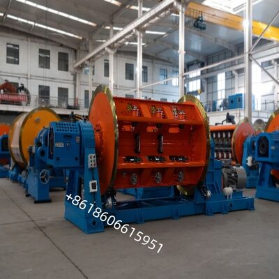 Maszyna do skręcania drutu sztywnego o maksymalnej prędkości linii do 52 metrów na minutę, zapewniająca procesy skręcania drutu